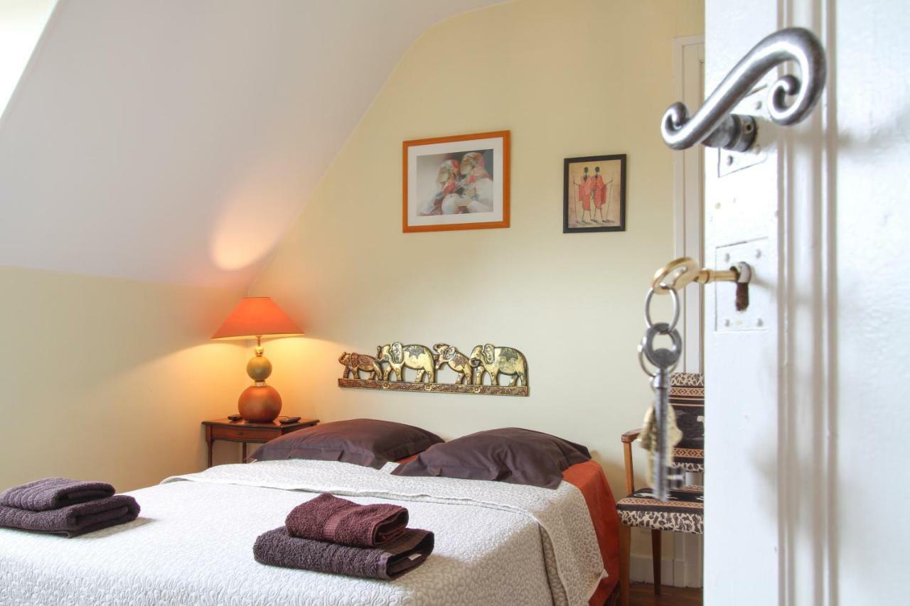 Manoir Des Turets Bed & Breakfast Yvre-l'Eveque Ngoại thất bức ảnh